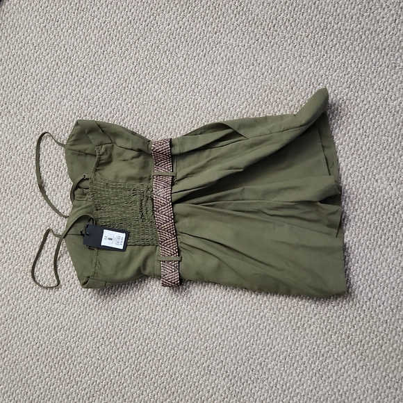 NWT Romper - Picture 4 of 4